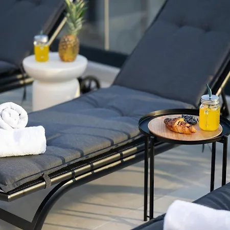 Luxury Rooftop Duplex * زادار