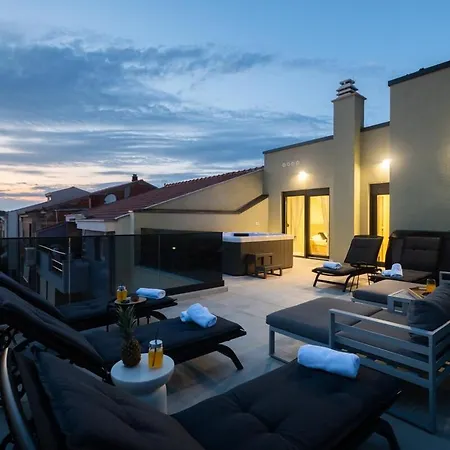 شقة Luxury Rooftop Duplex *